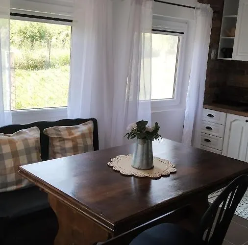 Stara Tresnja Tatil Evi Kladovo